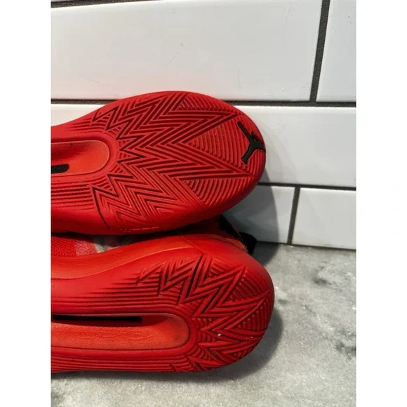 Clean Jordan Defy Sp Nike Red Black Bulls Bred CJ7698-600 - Mens Size 10.5 - Picture 7 of 11